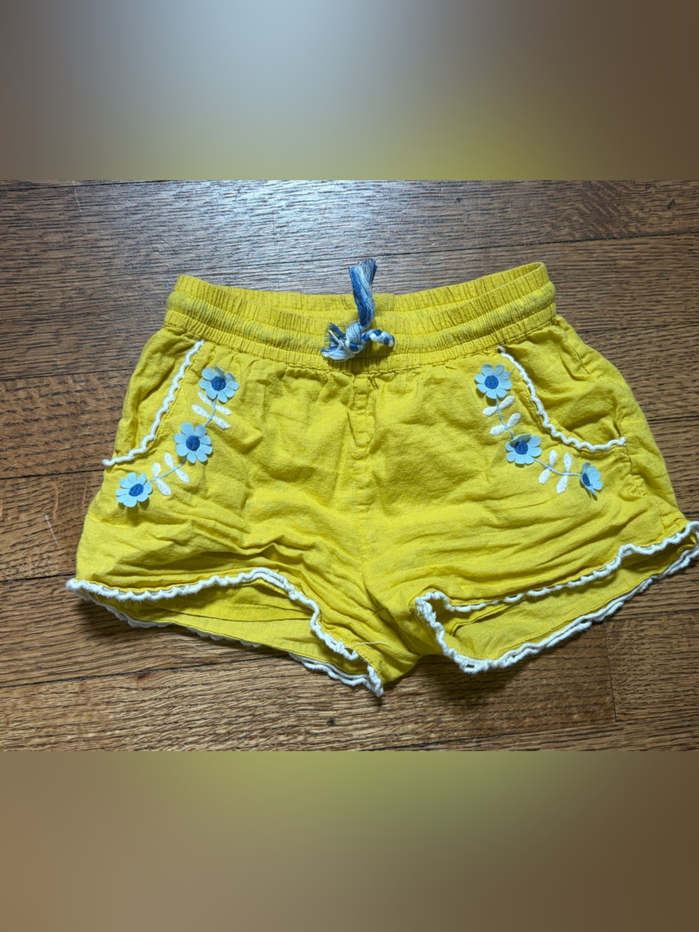 Mini Boden micro Swiss dot shorts 3T
